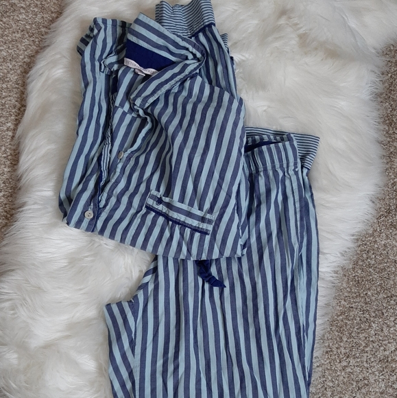 Victoria's Secret Other - Victoria's Secret 2 piece pajamas